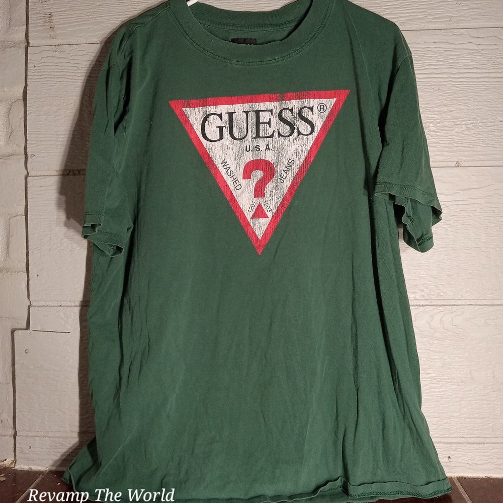 Vintage Guess Los Angeles Green Red T-shirt